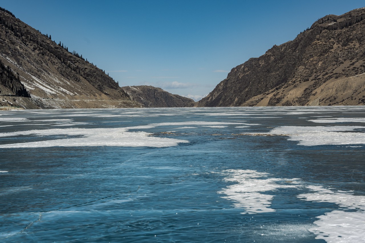 昭苏玉湖冬季风光
